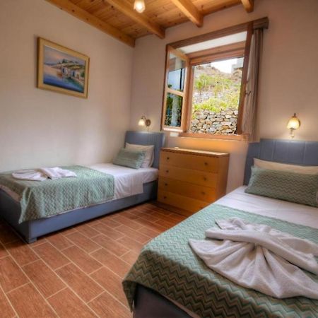 Stone Villa I In Petres Petres  Экстерьер фото